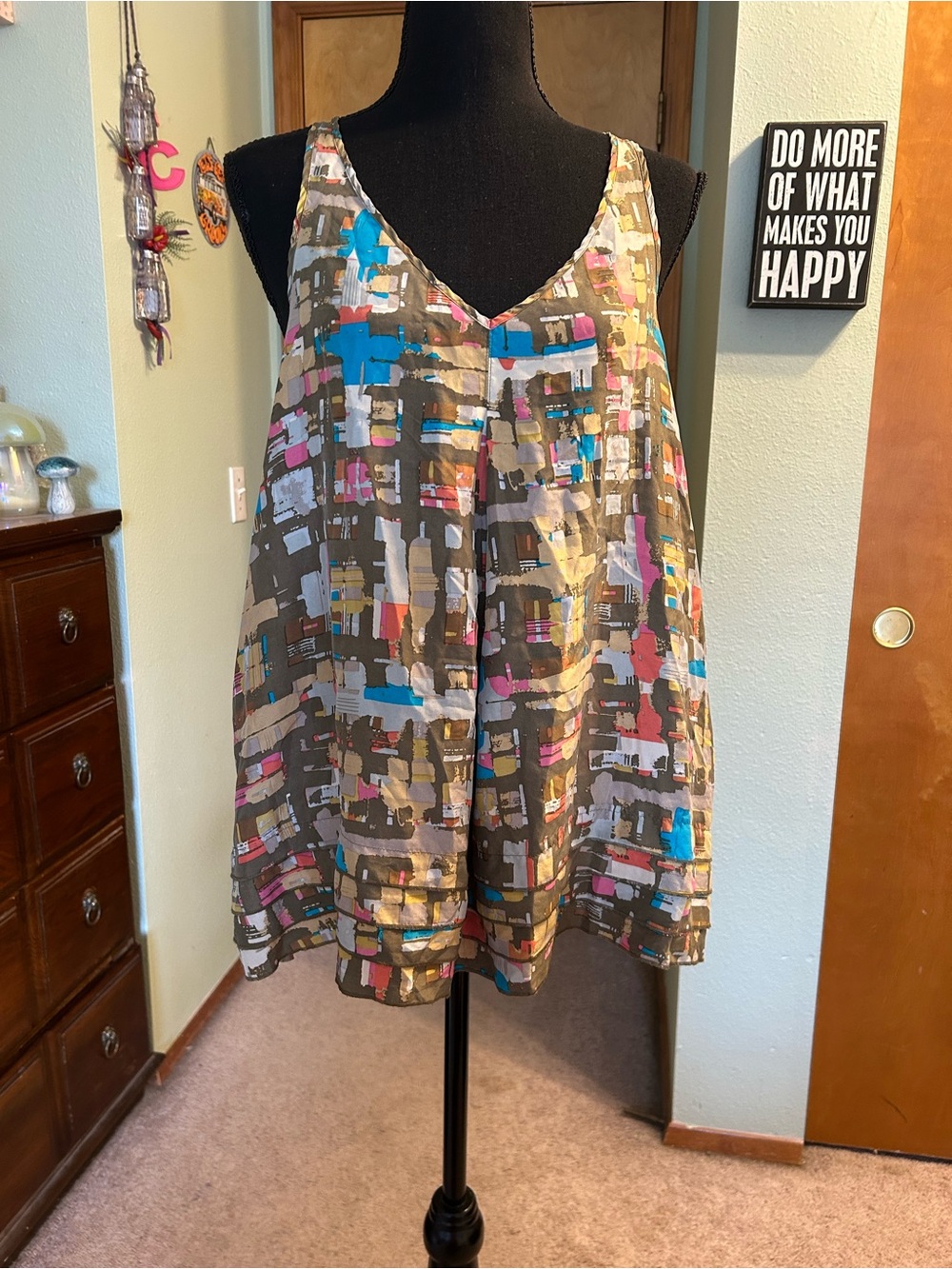 Martin + OSA colorful abstract print sleeveless v-neck tiered silk blouse size 8